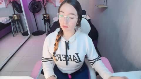 veronica online show from February 2026 07:19:02 PM