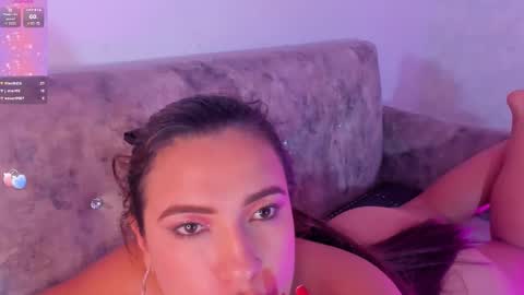 Snapshot of veronica_olson_ chatting on January 2025 09:24:02 AM Veronica Olson online show from January 2025 09:24:02 AM