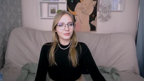 VERONICA online show from February 2025 12:39:02 PM