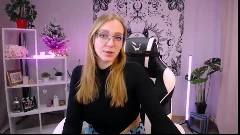 VERONICA online show from February 2025 09:30:02 AM