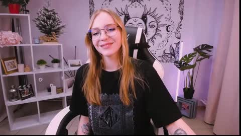 VERONICA online show from February 2025 07:05:02 PM
