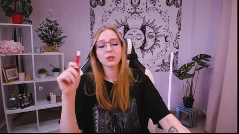 VERONICA online show from February 2025 09:35:01 AM