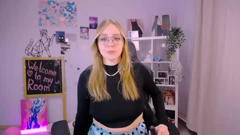 VERONICA online show from February 2025 03:27:01 PM