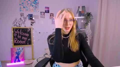 VERONICA online show from February 2025 06:32:02 PM