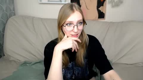 VERONICA online show from February 2025 06:40:01 AM