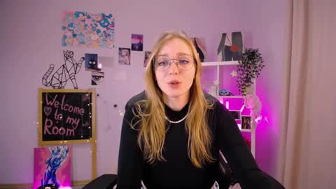 VERONICA online show from February 2025 06:23:01 PM