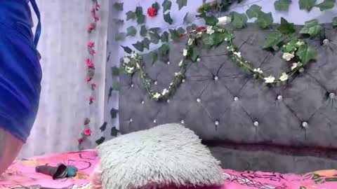 veronicaqueen2 online show from September 2025 07:28:01 PM