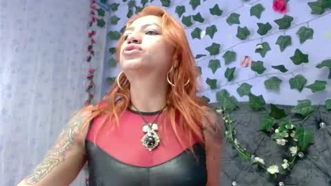 veronicaqueen2 online show from September 2025 10:24:02 PM