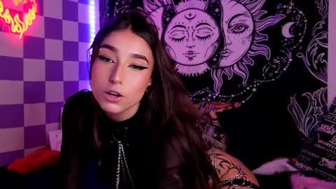 Snapshot of verosmit1 chatting on March 2025 09:05:02 PM online show from March 2025 09:05:02 PM