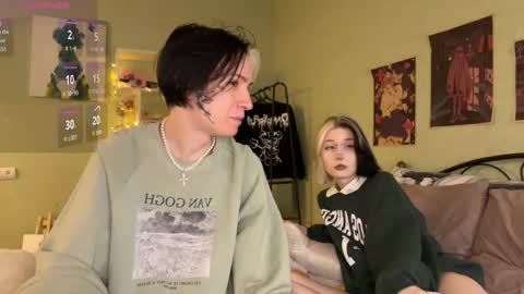 Snapshot of veryraretwins chatting on October 2025 10:08:02 PM veryraretwins online show from October 2025 10:08:02 PM