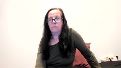 verysassypeachgoddess online show from January 2026 03:43:02 AM
