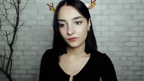 Ana online show from December 2024 01:28:02 PM