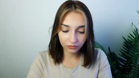 Ana online show from October 2025 01:09:01 PM