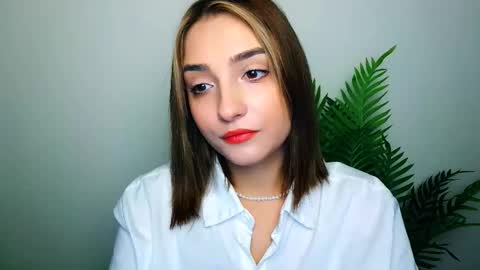 Ana online show from December 2025 07:32:01 PM