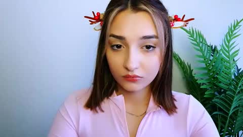 Ana online show from December 2025 10:21:02 AM