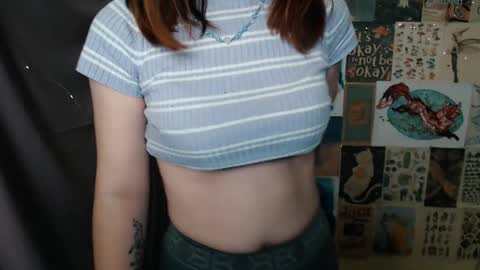 veryveryvery_shy online show from December 2024 05:36:02 PM