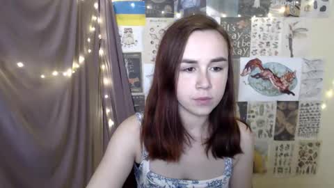 veryveryvery_shy online show from November 2025 09:20:01 AM