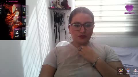 Vesper Vixen online show from September 2025 12:49:02 PM