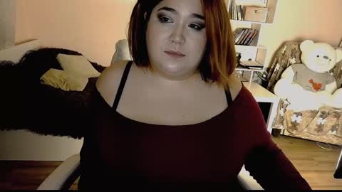 Snapshot of vi__vixen chatting on December 2024 01:14:01 AM Vi Vixen online show from December 2024 01:14:01 AM