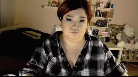 Snapshot of vi__vixen chatting on January 2025 05:44:01 PM Vi Vixen online show from January 2025 05:44:01 PM