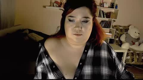 Snapshot of vi__vixen chatting on January 2025 08:48:01 PM Vi Vixen online show from January 2025 08:48:01 PM