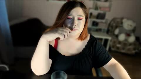 Snapshot of vi__vixen chatting on October 2025 01:39:01 PM Vi Vixen online show from October 2025 01:39:01 PM