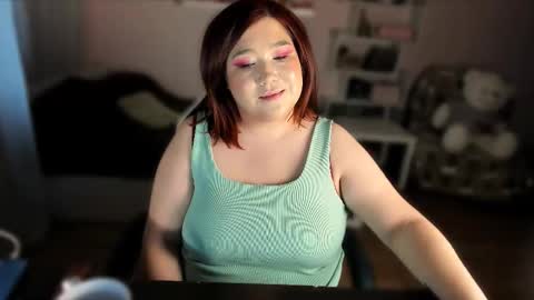 Snapshot of vi__vixen chatting on November 2025 09:42:02 AM Vi Vixen online show from November 2025 09:42:02 AM