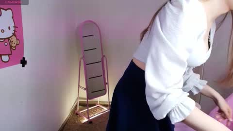 vi_luxxxy online show from September 2025 02:13:01 AM