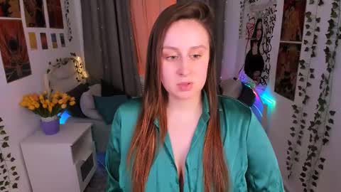 Snapshot of via_lattea_ chatting on March 2025 08:57:01 PM Camilla online show from March 2025 08:57:01 PM