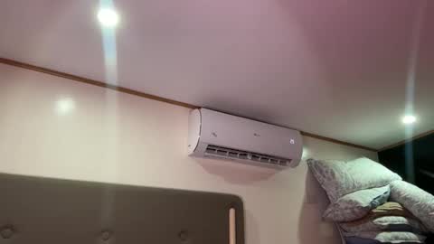 via_olala online show from January 2026 10:28:02 AM