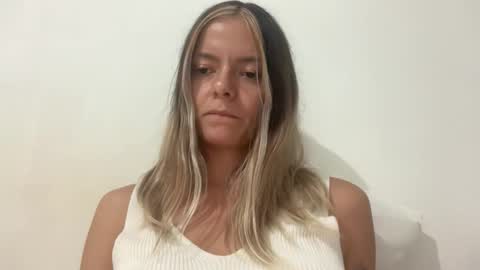 papichulo y mamichula online show from March 2026 11:28:02 PM