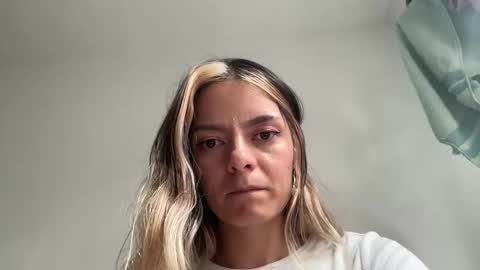 papichulo y mamichula online show from April 2026 06:37:01 PM