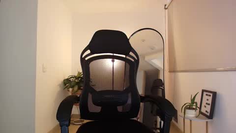 Vianca Cruz online show from November 2025 01:33:02 PM