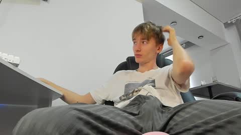 vibemygirl online show from January 2025 09:15:01 AM