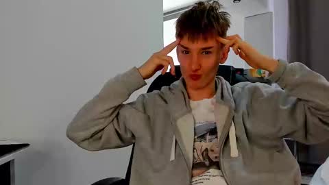 vibemygirl online show from March 2025 06:43:01 AM