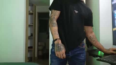 Victor cardenas online show from February 2025 10:09:01 PM