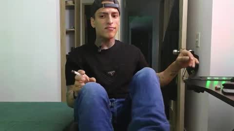 Victor cardenas online show from February 2025 01:10:01 AM