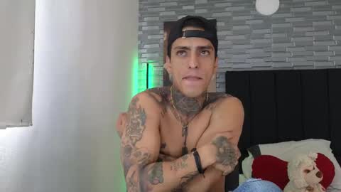 Victor cardenas online show from February 2025 06:09:02 PM