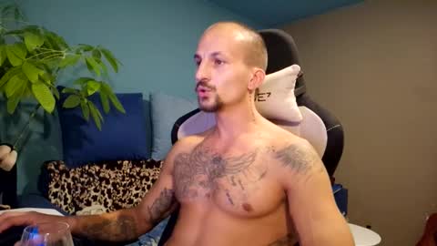 Snapshot of vicentiucalisthenics chatting on September 2025 05:35:02 PM vicentiucalisthenics online show from September 2025 05:35:02 PM