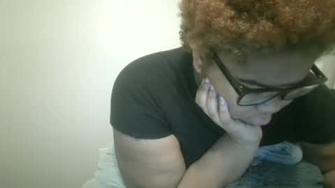 vickiryder56 online show from December 2025 03:33:01 AM