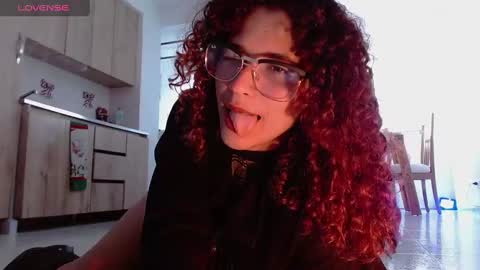 Snapshot of vicky_crazy chatting on January 2025 07:50:02 PM Vicky online show from January 2025 07:50:02 PM
