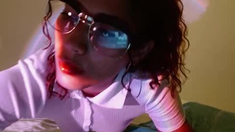 Snapshot of vicky_crazy chatting on January 2025 06:26:01 PM Vicky online show from January 2025 06:26:01 PM