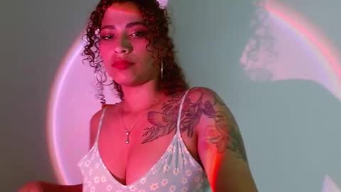 Snapshot of vicky_crazy chatting on March 2025 12:00:01 AM Vicky online show from March 2025 12:00:01 AM