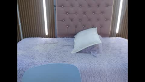 Victoria y Danniela online show from June 2026 06:54:02 PM