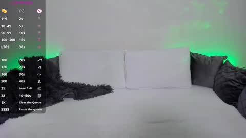 Vicky Boo online show from April 2026 02:01:02 PM