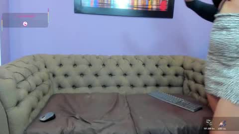 Vicky online show from November 2025 08:42:01 PM