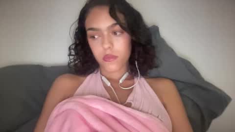 Goddess Victory  online show from January 2025 03:35:01 AM