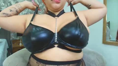 Snapshot of victhoria_red chatting on March 2026 07:21:02 PM Victhoria red online show from March 2026 07:21:02 PM