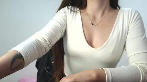 Victoria  online show from April 2026 04:50:02 AM