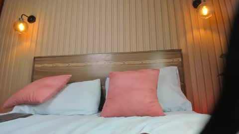 Victoria online show from February 2025 10:13:01 PM